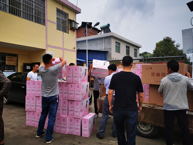 端午節走訪慰問徐嶺村貧困戶